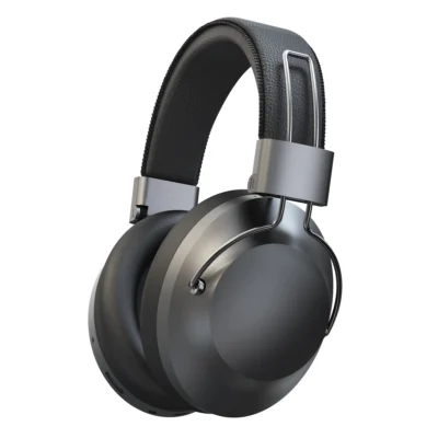 WH700MAX Bluetooth Wireless Headphones featuring Bluetooth 5.0, pure bass performance, and over-the-ear comfort. Includes FM radio with a frequency range of 87.5–108 MHz, AUX input, and Micro SD card support for MP3/WAV/WMA playback. Equipped with 40mm speakers, 32-ohm impedance, and a wide frequency response of 20–20,000 Hz. Comes with a Micro-USB cable and manual in a full-color box measuring 185x185x95 mm