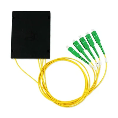 Fiber Splitter 1x4-way for distributing a single fiber optic signal into four outputs, featuring high-quality construction and easy installation